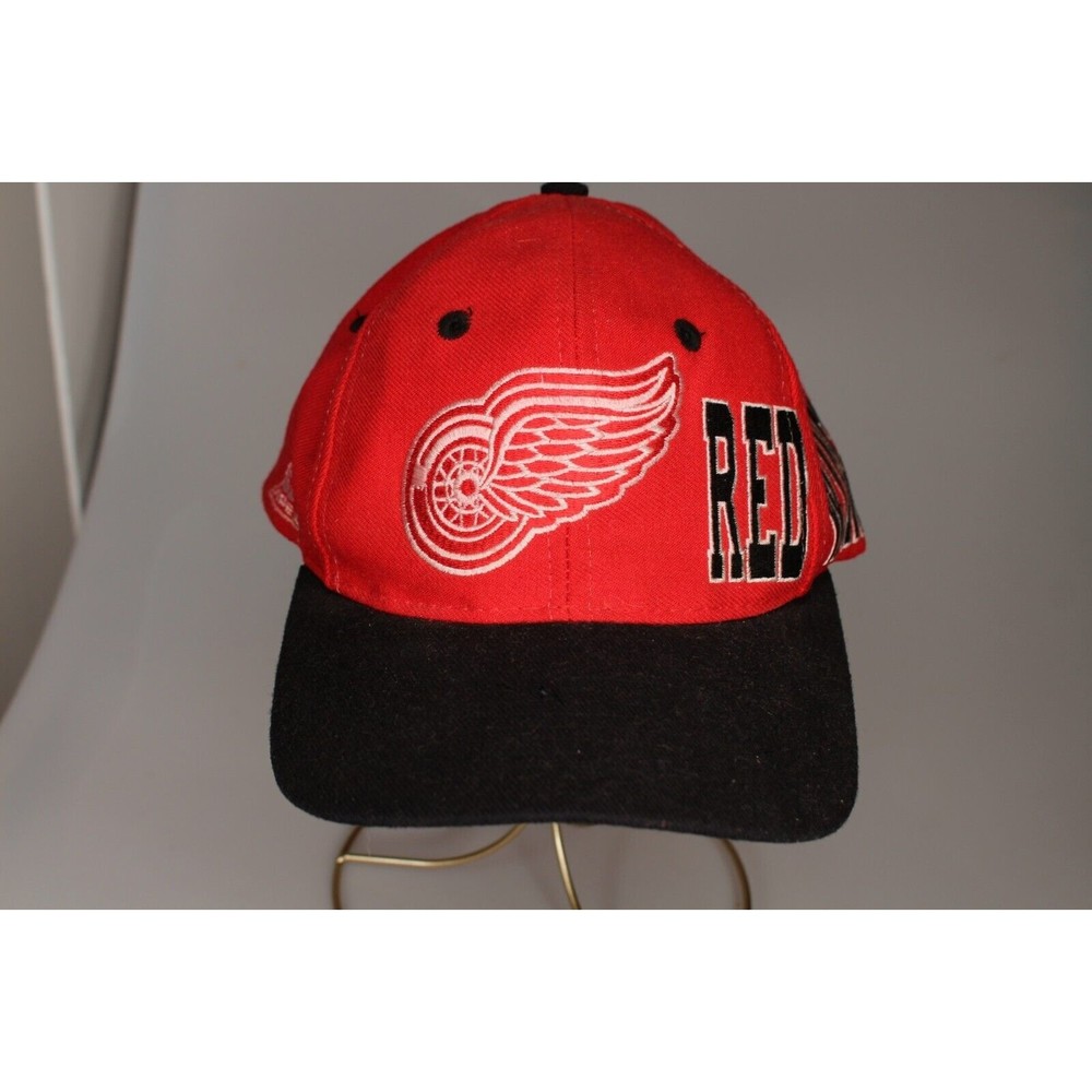 Vintage Detroit Red Wings Apex One Wool Big Logo adjustablHat Cap NHL 90s Sports